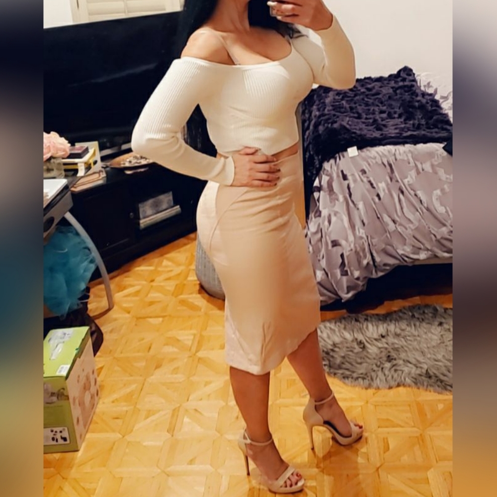 Bebe pencil skirt